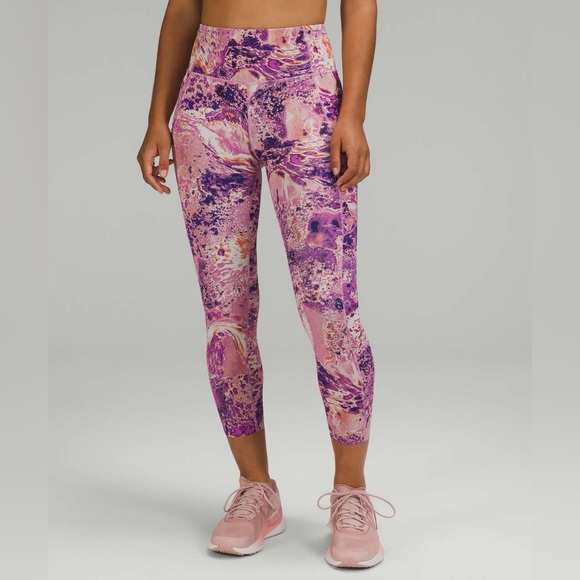 lululemon athletica Pants - Lululemon SeaWheeze Fast and Free High-Rise Tight 25"
Anticipation Pink Size 4